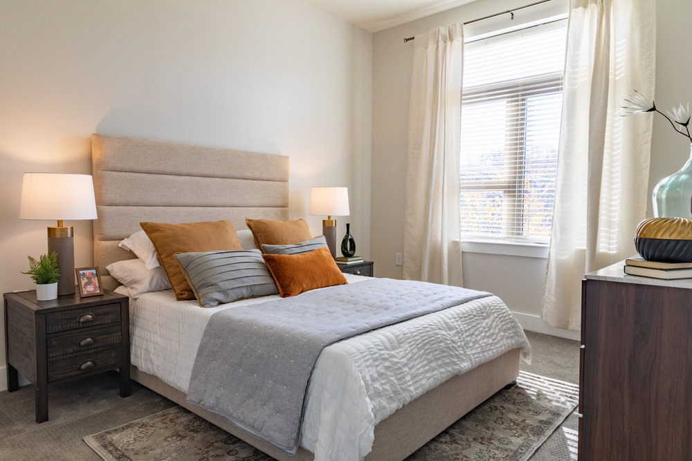 the summit bedroom sized