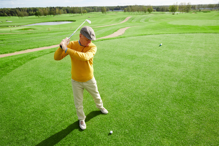 Senior Life Style: 7 Tips To Improve Your Golf Swing